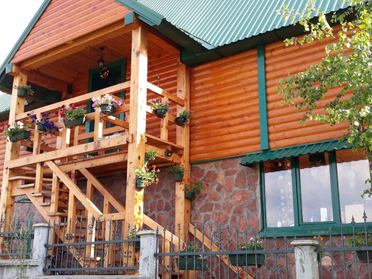 Vila Krismark Žabljak エクステリア 写真
